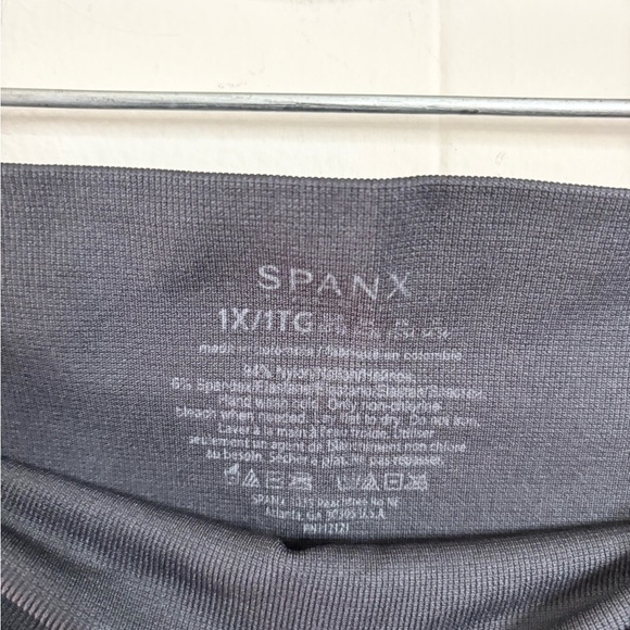 SPANX look at me now high rise scultping camo black grey legging size 1X - Picture 7 of 8